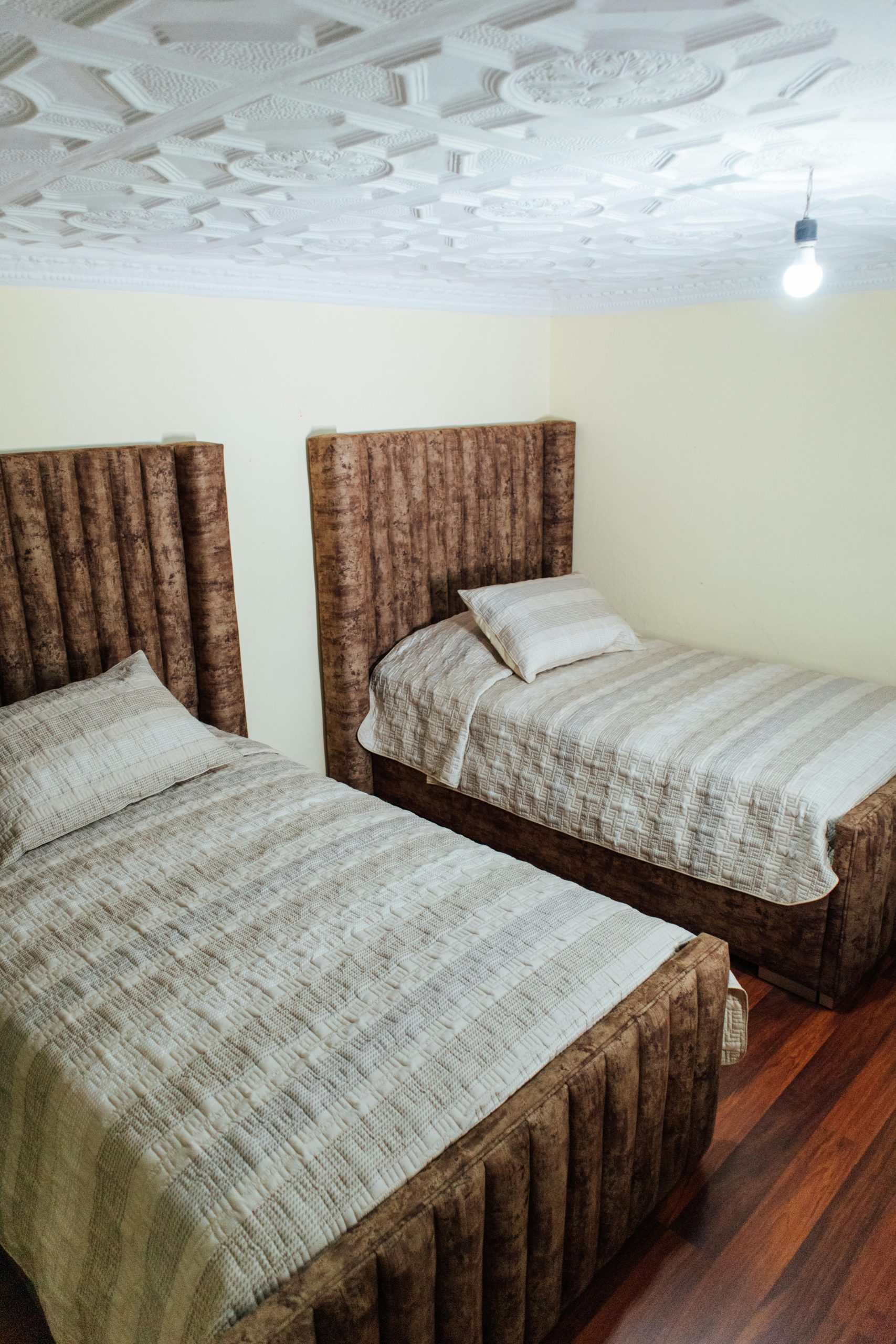 Créer un espace cosy dans une chambre d'ami